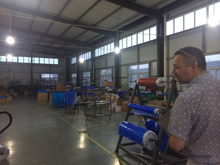 Extrusion Processing Service PE Cover Strip for Wooden Wardrobe Door or Window Frames