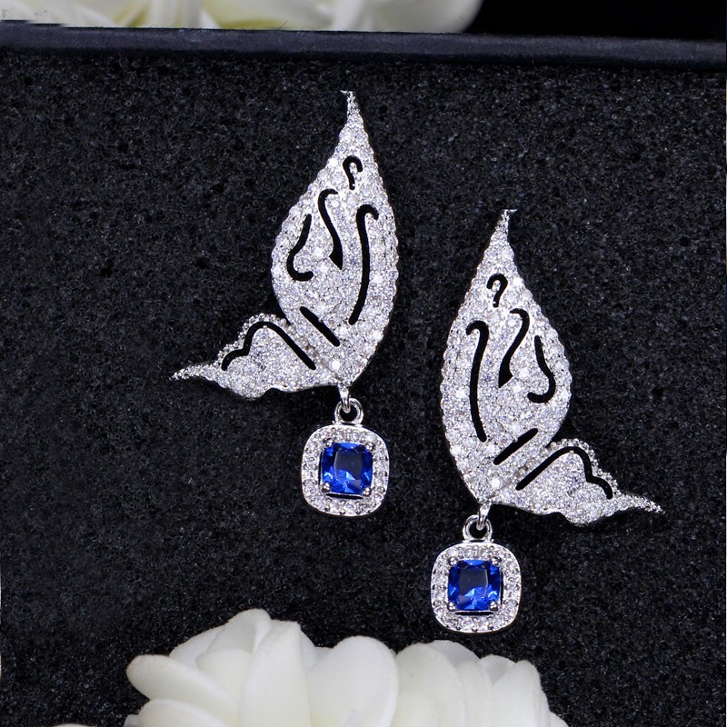 Fashion Women's Butterfly Earrings with Shiny CZ Stone Aesthetic Female Butterfly Earrings for Party Butterfly Jewelry