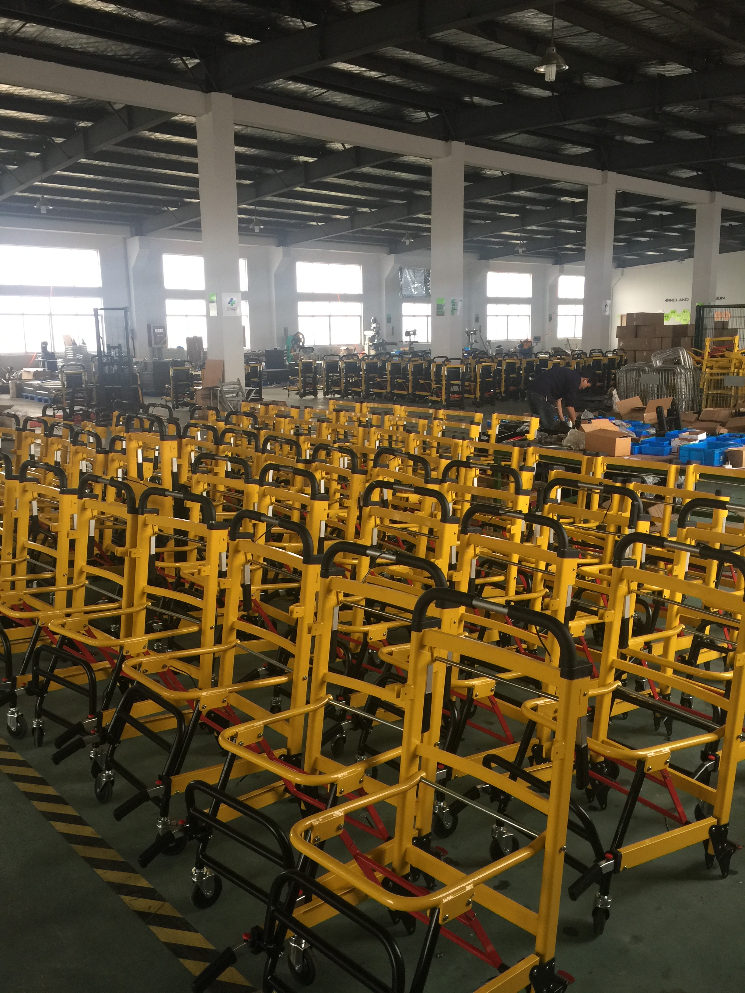 OEM Staircase Stretcher Customization Convertible Wheelchair To Stretcher