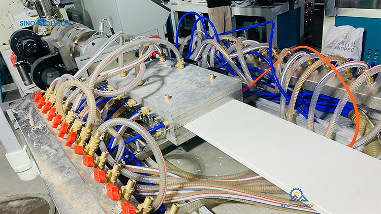 HSJZ-65/132 Double-Screw PVC Wall Ceiling Panel Production Line with Customized Voltage Screw Diameter 65/132