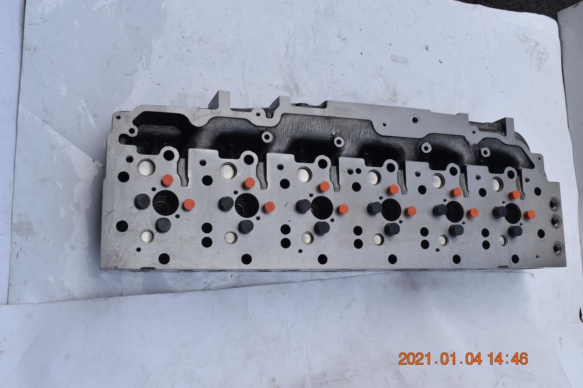 Engine Parts C9 Engine Cylinder Head 3323619 For