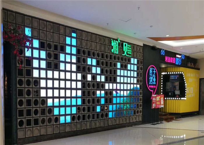 P8.928 Decorative AVOE LED Display / RGB LED Screen With Colored Mask Anti-Scratch