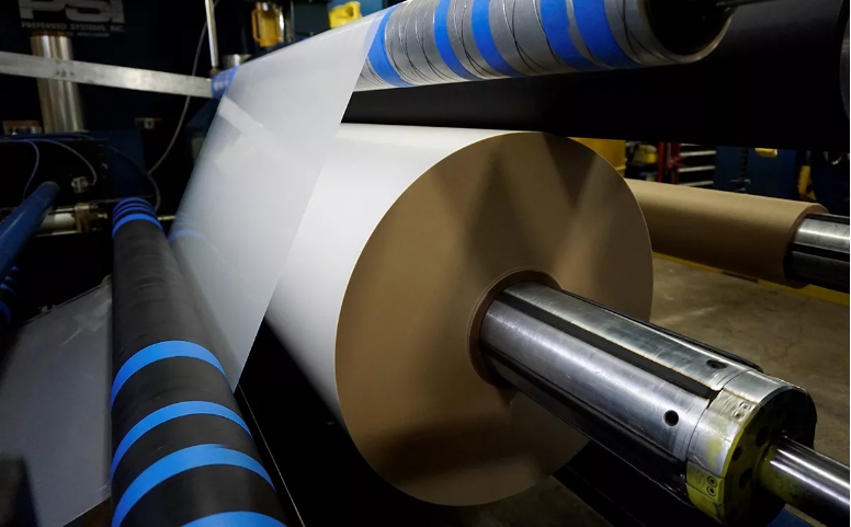 Matte Finish PET Film for Lamination Width 100-1800mm Customizable Packaging Film