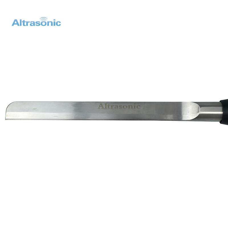 Handheld Ultrasonic Food Cutting Machine With Perfect Cutting Edge