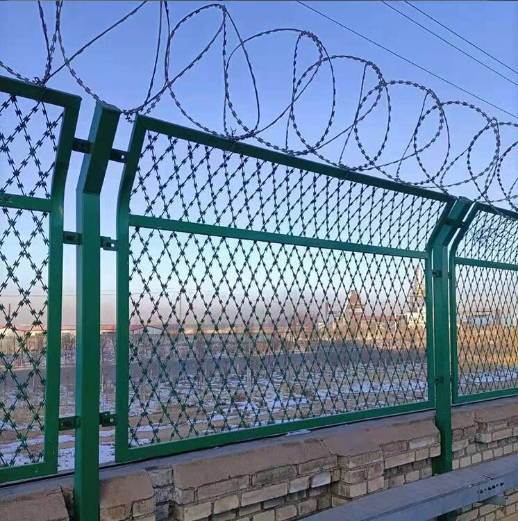 0.5mm Thickness Razor Sharp Barbed Wire BTO 22 Non climbing