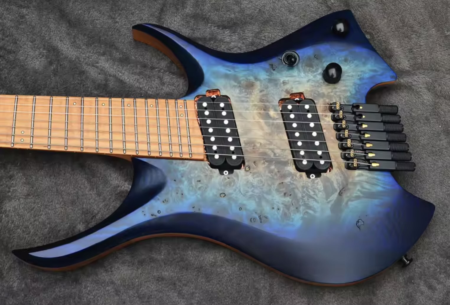 2025 Fanned Frets 7 Strings Headless Electric Guitar