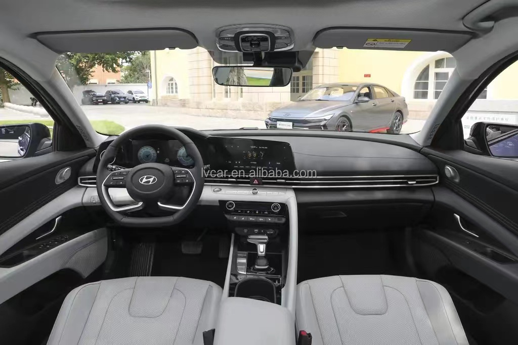 Electric Steering Used Hyundai Elantra 1.5L Sports Sedan with KZ LED Camera and Turbo