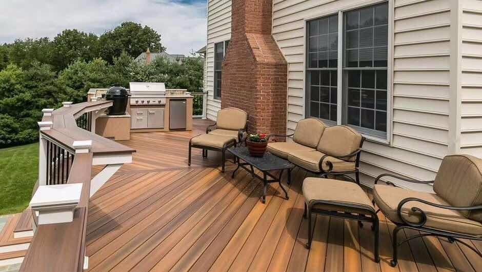 High Quality Wood Plastic Composite Plank for Decoration Material (130*5)