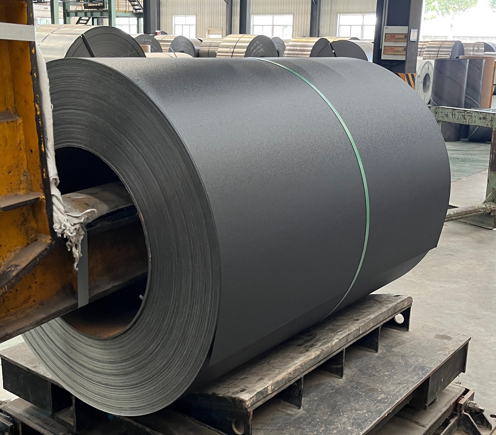 1.0mm PPGI Textured Matt Prepainted Steel Coil HDP Valspar For Roof
