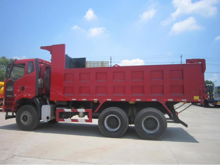 Used Dump Trucks 6×4 Drive Mode Flat Cabin EURO II Emission Standard 6 Cylinders FAW Tipper Truck RHD