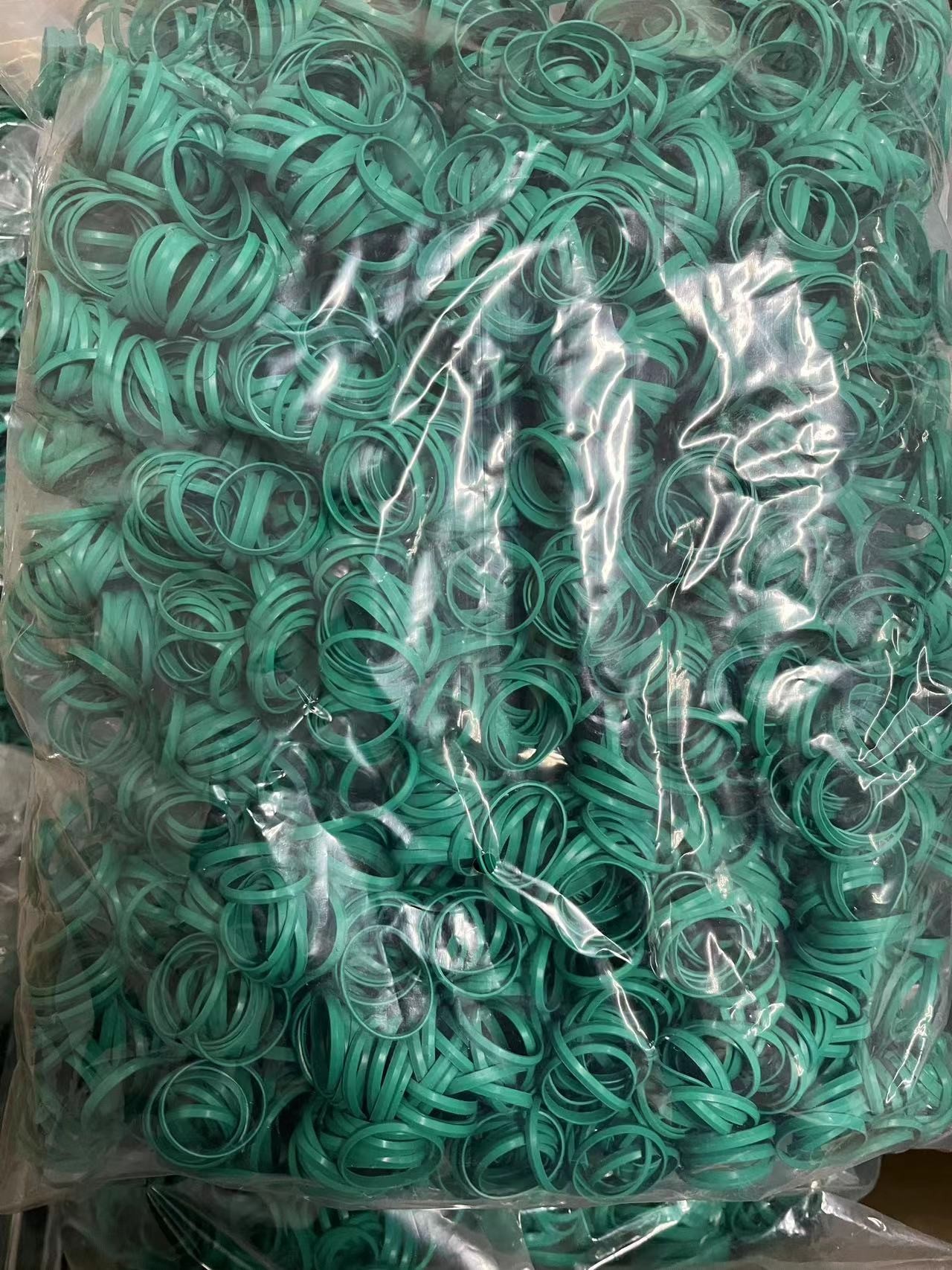 5000 Psi Custom FKM Rubber Seal With Tear Strength 16 - 30 N/Mm