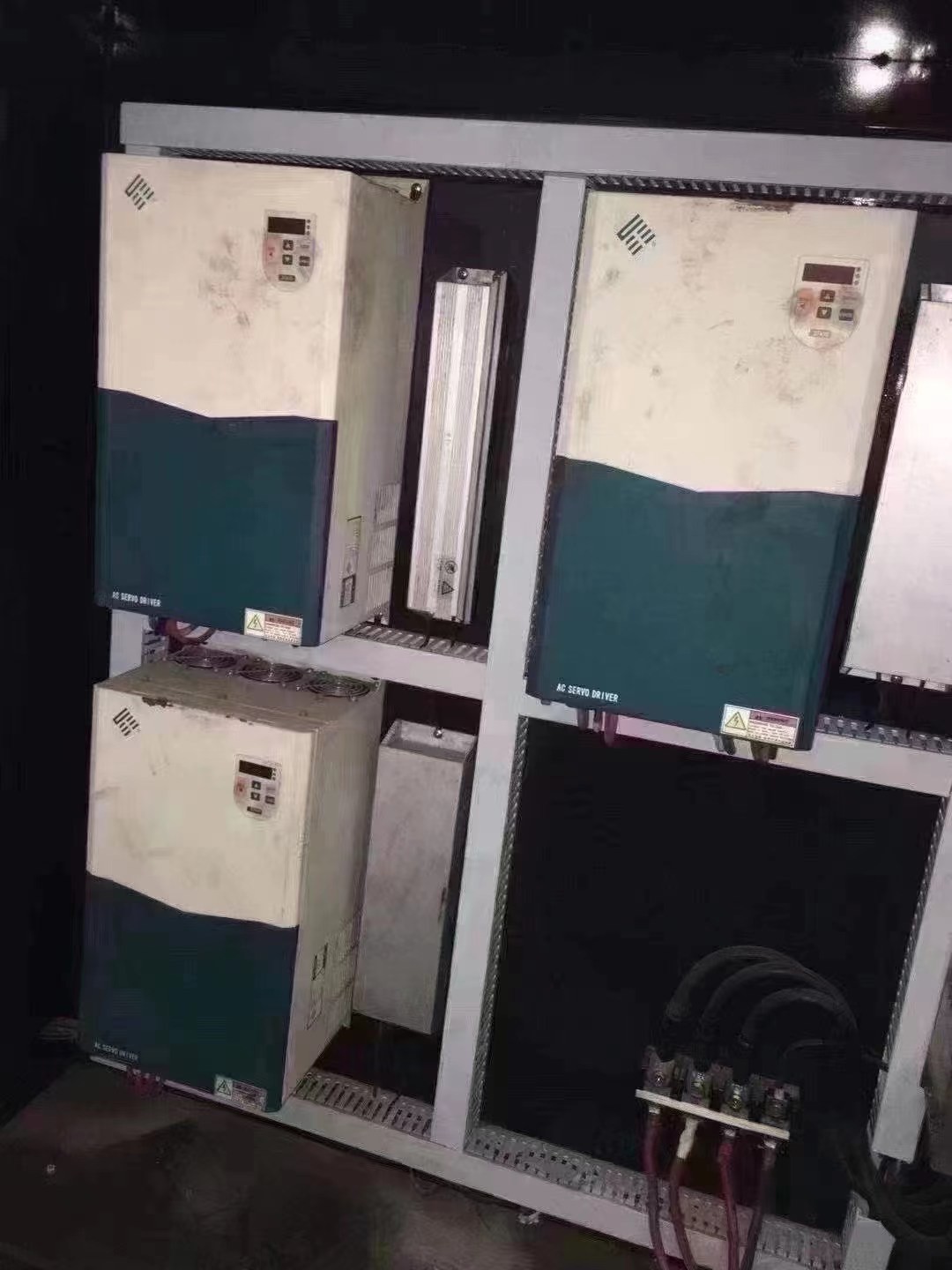 Plastic Basket Servo Motor Injection Moulding Machine Used Chen Hsong 1300 Ton