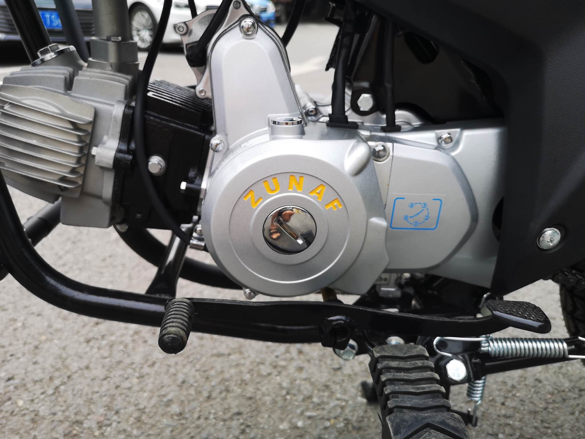 Gas oem ZS Hongli LIFAN legal motor bike street4 stroke 49cc 70cc 110cc Alpha Motorcycle mozambique motorcycles for sa
