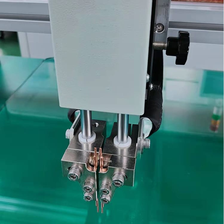 18650 Spot Welding Machine With Longmen Frame 0.6MPa Air Pressure