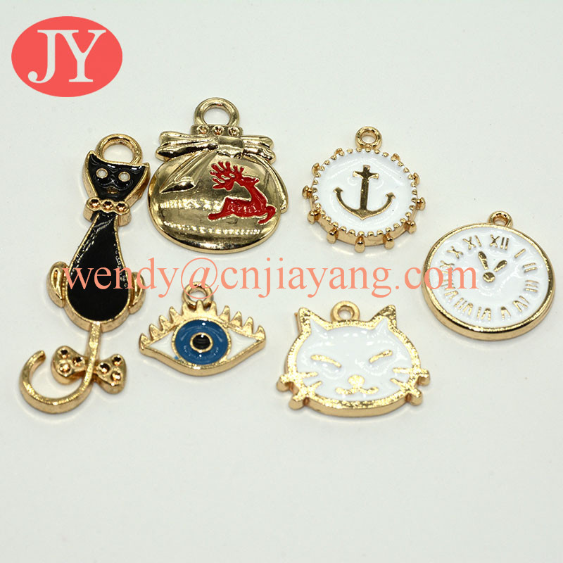 customized black enamle cat hanging plating epoxy gold metal tag