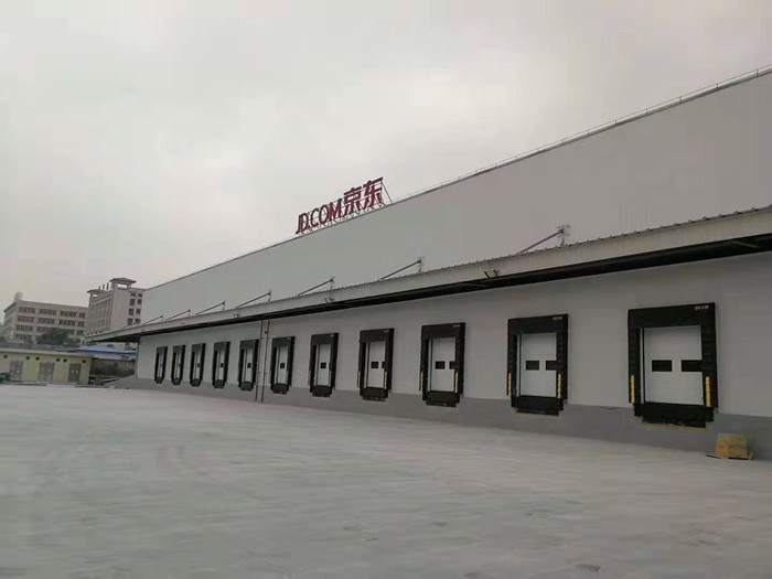 Foam Pad Loading Dock Seals With Foam Thermal Insulation Is Applied Cold-Chain Logistic