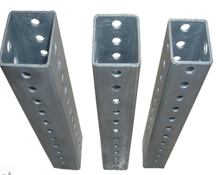 Q235 Material Metal Fence Accessories Steel Perforated Square Tube ISO9001 CE