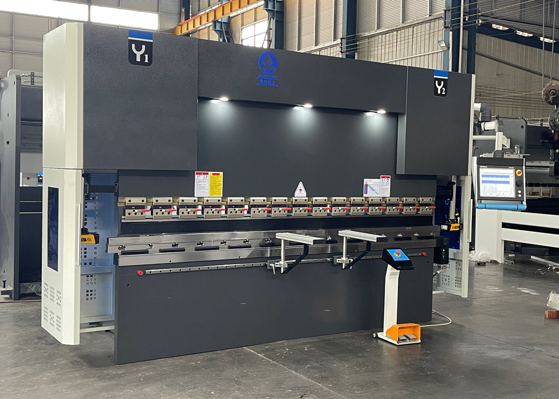 CNC Sheet Bender Hydraulic CNC Press Brake 6+1 Axis DA66T Controller