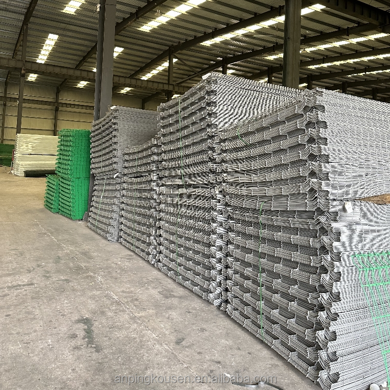 V Fold Welded Wire Mesh Commercial Fence Panel for 5.0mm Heat Treated Iron Wire Fence