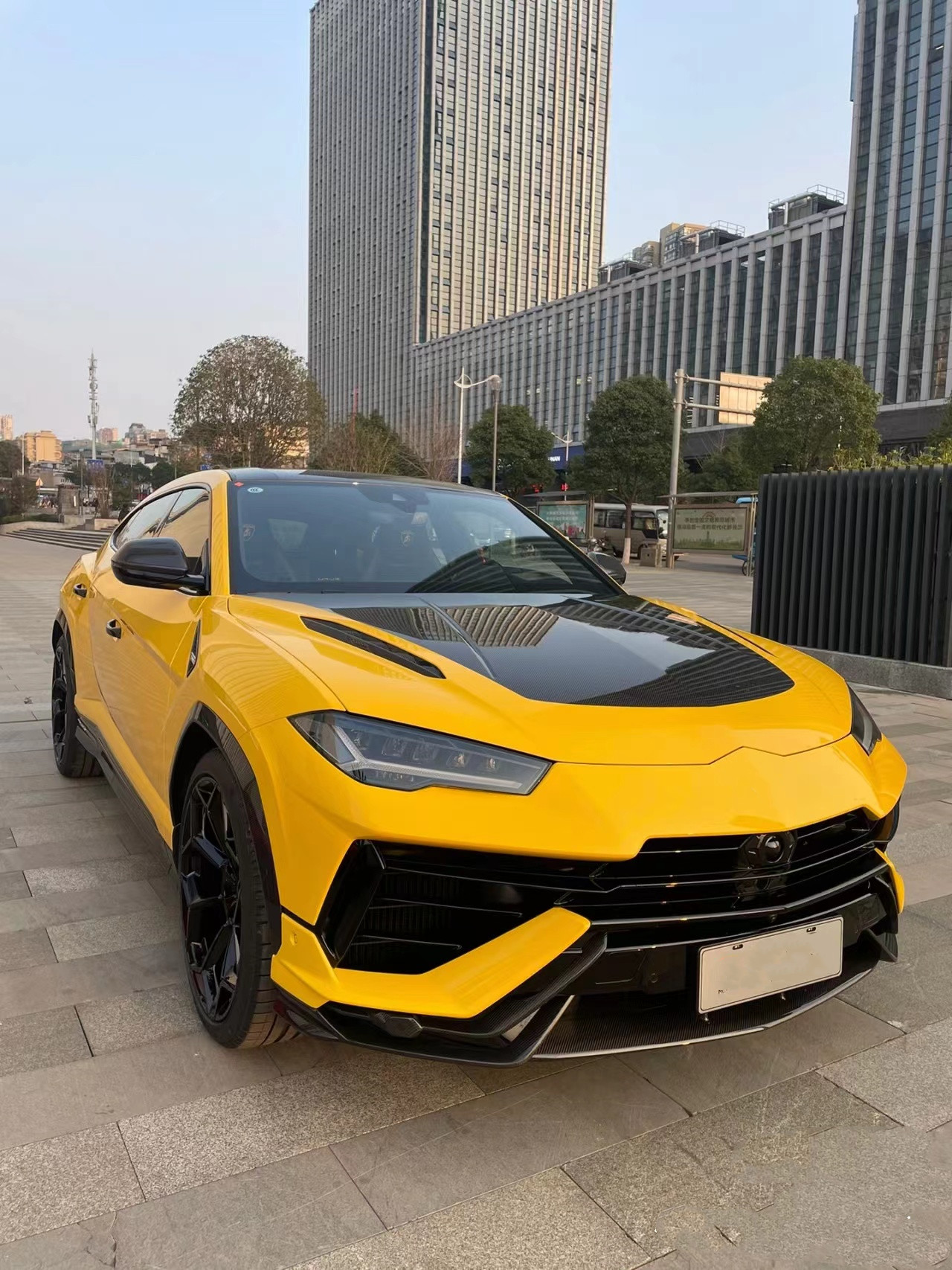 URUS Car Spare Parts Older Model Lamborghini Urus Carbon Fiber Body Kit Hood