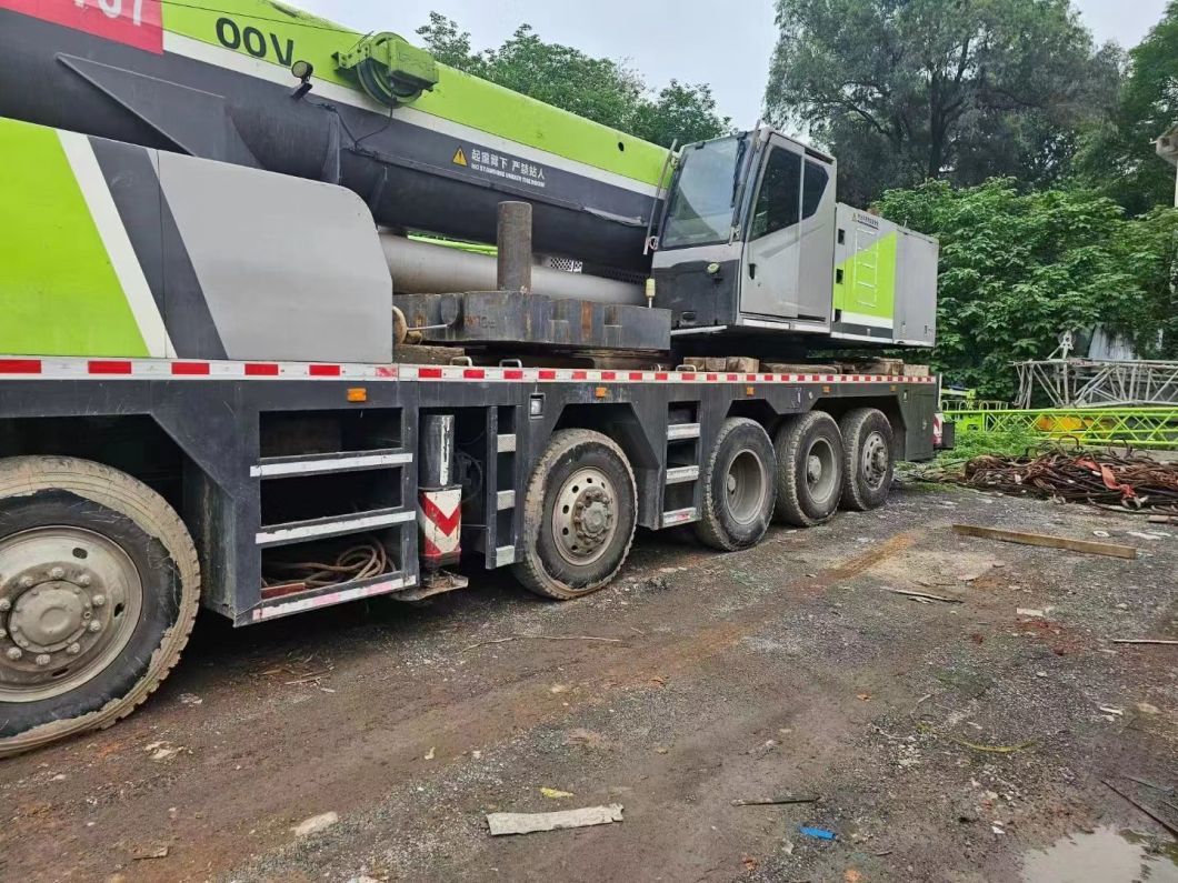 Zoomlion 110-Ton Mobile Crane, Large Lifting Equipment in 18 Years