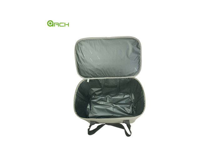 600D Printing Spacious Travel Accessories Cooler Bag with Durable Fabric