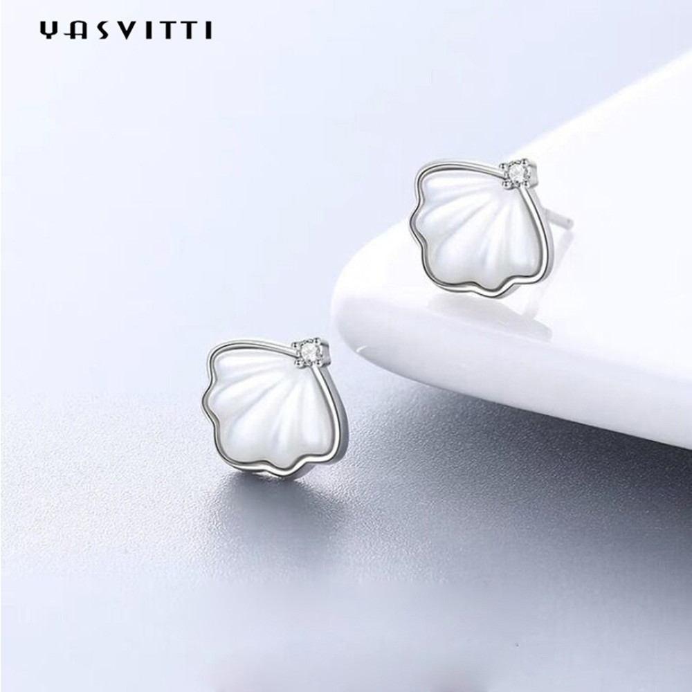 0.25oz 0.07cm Sterling Silver Earrings 14K Gold Plated Silver Shell Earrings