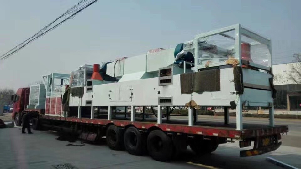22000mm Length Floor Mat Making Machine 300 - 400kg/h High Output Capacity
