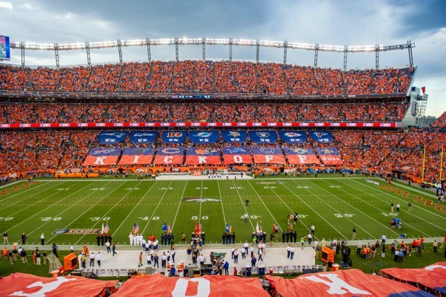 High Resolution Sports Led Display Screen , P8 Football Advertising Boards