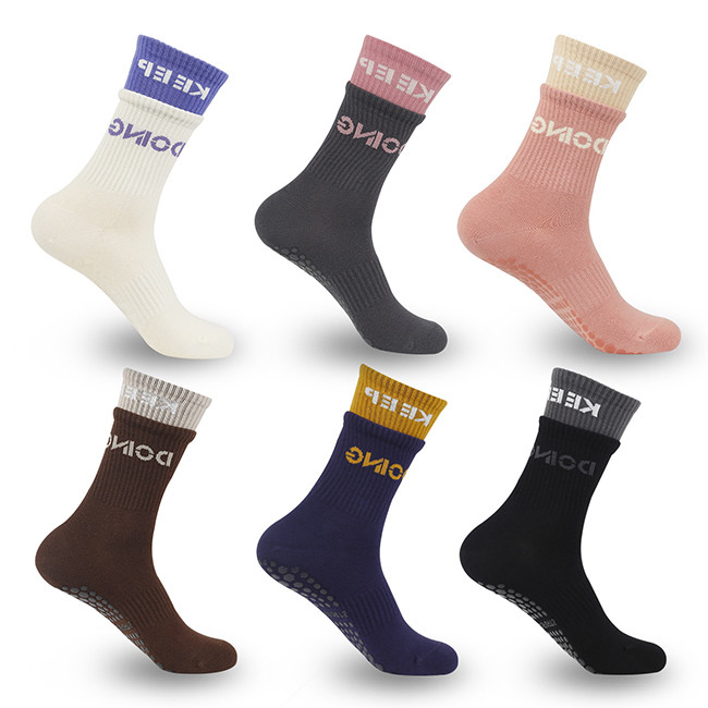 Custom Logo Fitness Anti Slip Grip Socks Floor Pilates Sports Women Yoga Socks