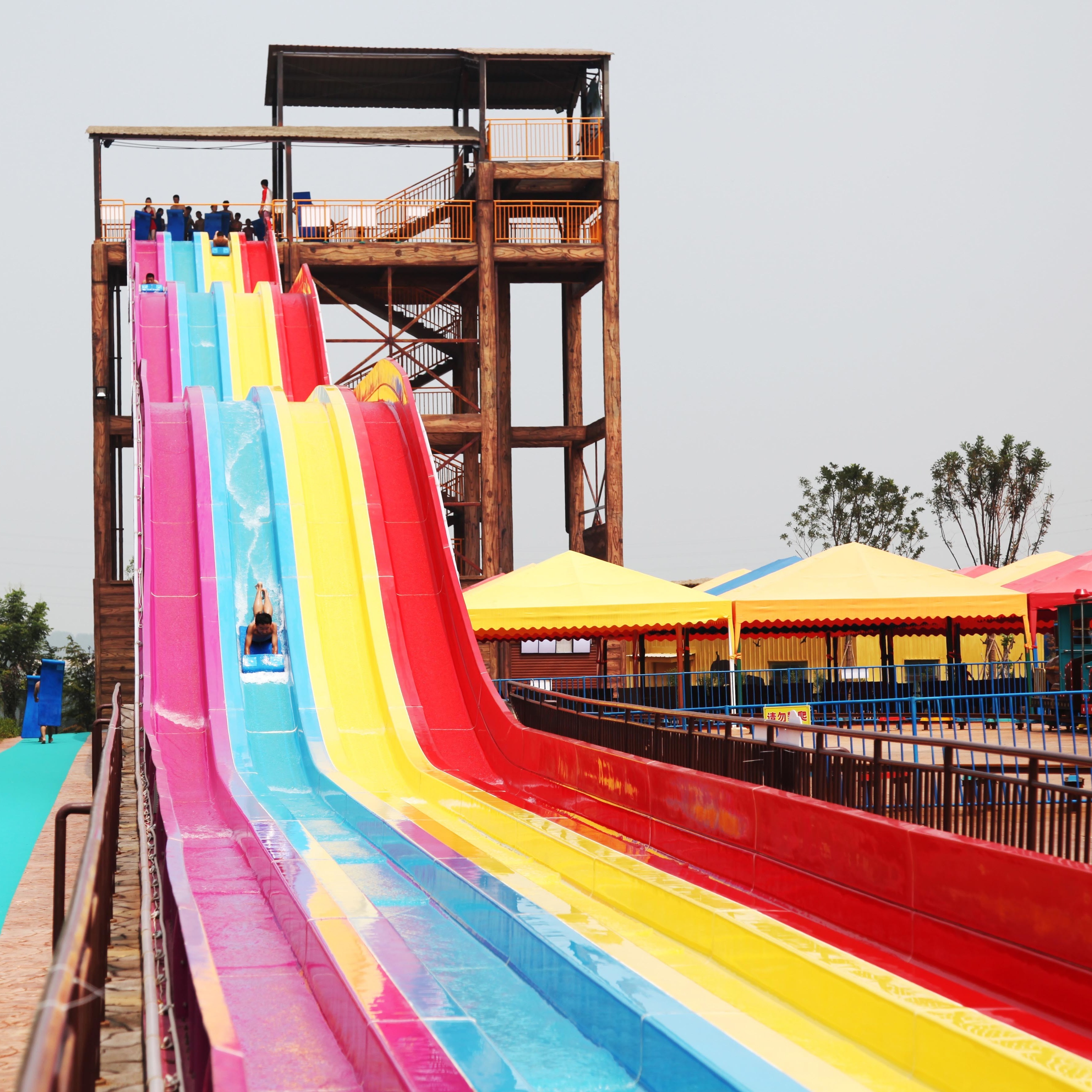 OEM Big Rainbow Water Slides Four / Six Lanes For Water Park