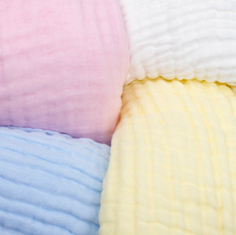 Multilayer Pink Yellow Gauze Fabric 165GSM Newborn Baby Bath Towels