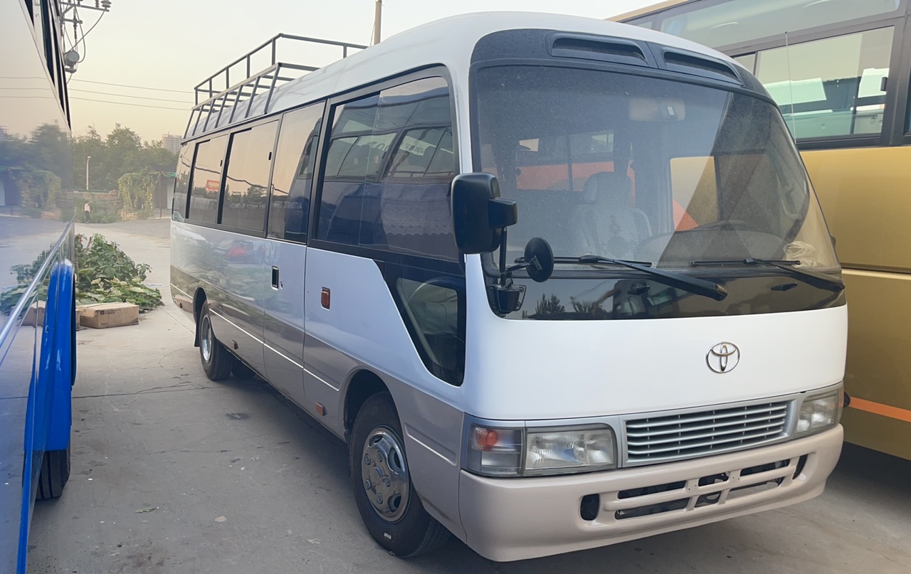 Good Condition 30 Seats Used Coaster Bus with Diesel Fuel Type Manual Transmission