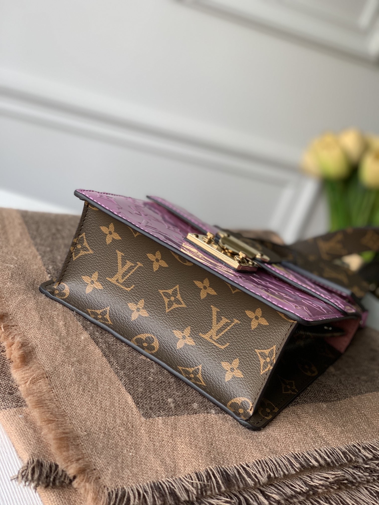 M90568 Spring Street Monogram Vernis patent leather and Monogram coated carvas and Epi leather handbag