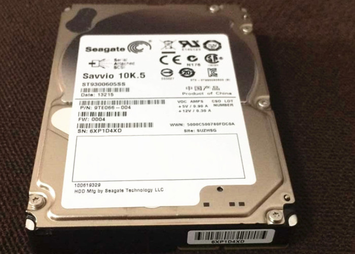 03X3614 10K 300G Seagate Hard Disk SAS ST9300605SS RD630/640/650 HDD
