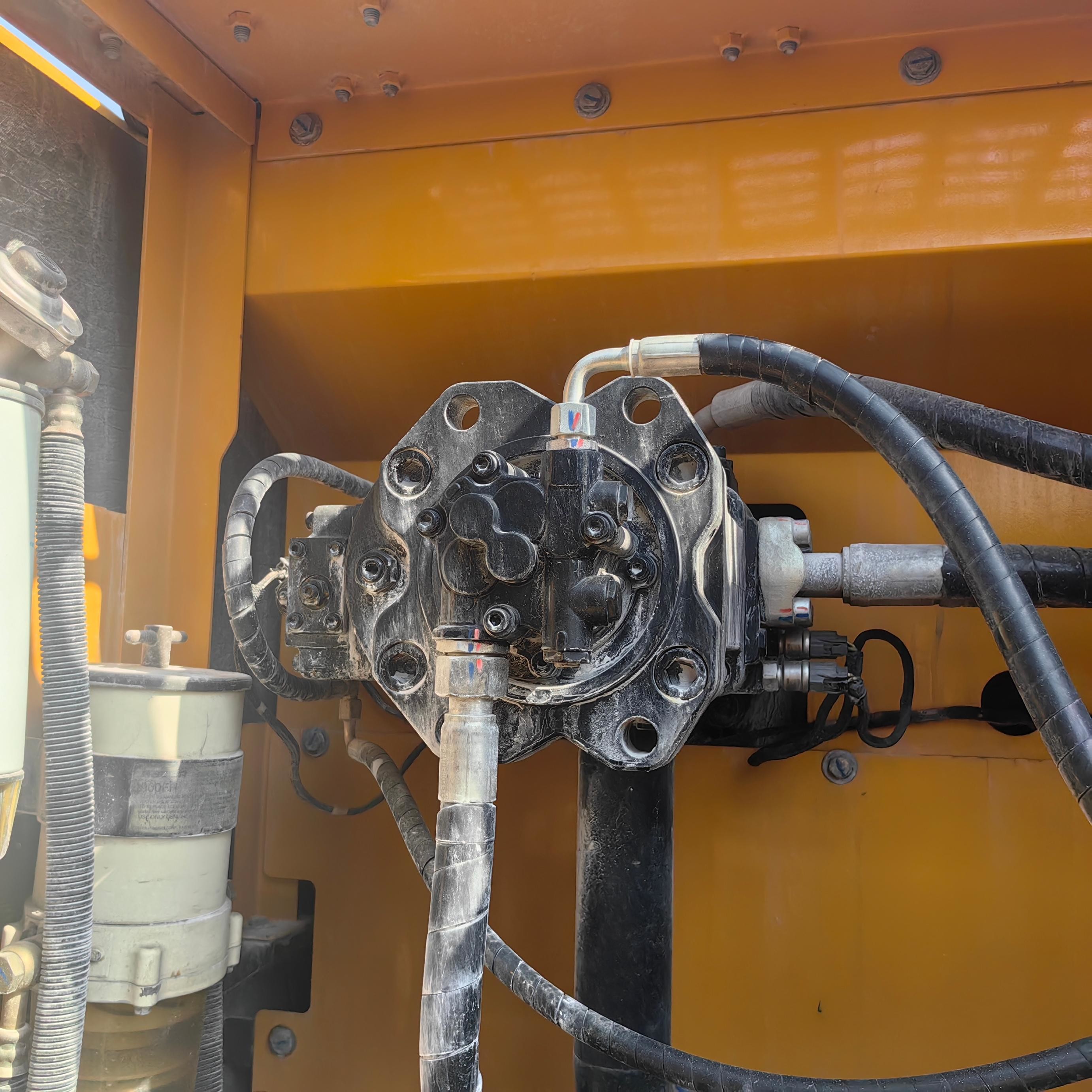 1.3m³ Bucket Capacity Used Sany SY245H 24 Ton Excavator Heavy Equipment Machine