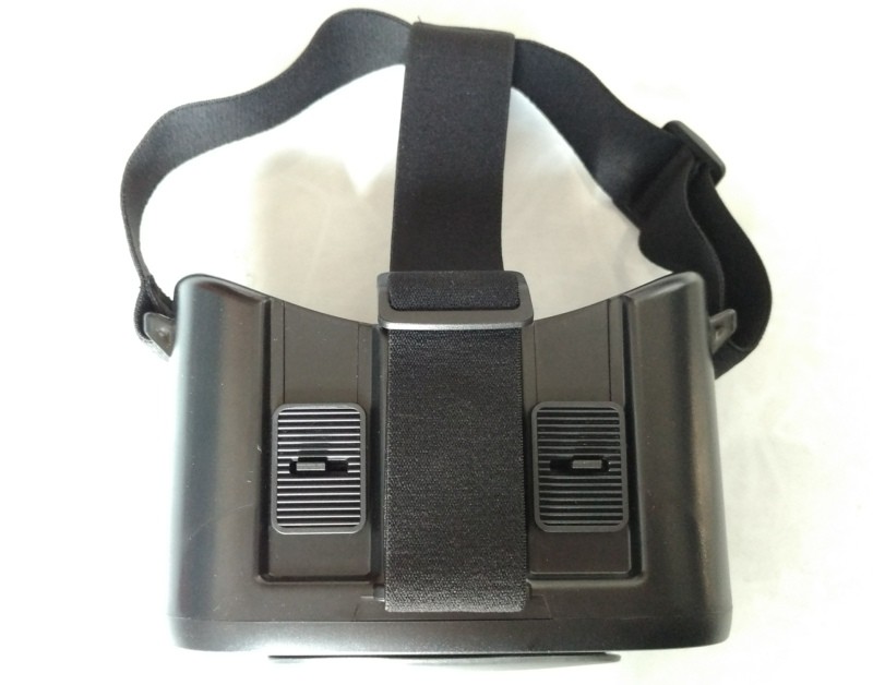 VR Box Support 4.0-6.0inch LCD smartphone,Lens adjustable to fit near sighted eye.