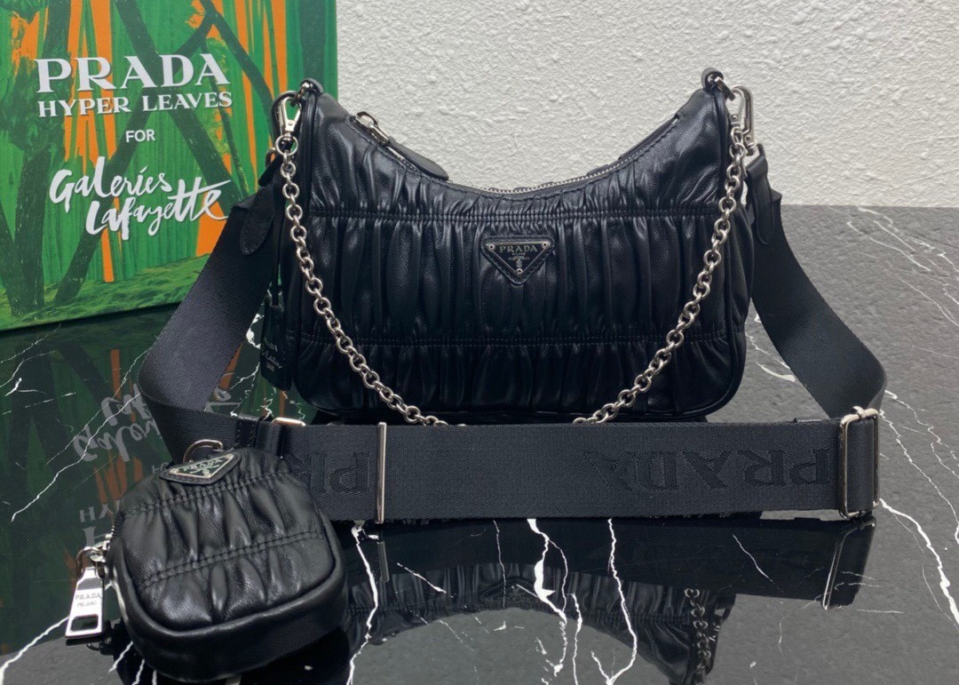 Apricot Wrinkle Sheepskin Underarm Shoulder Bag Dumpling Shape