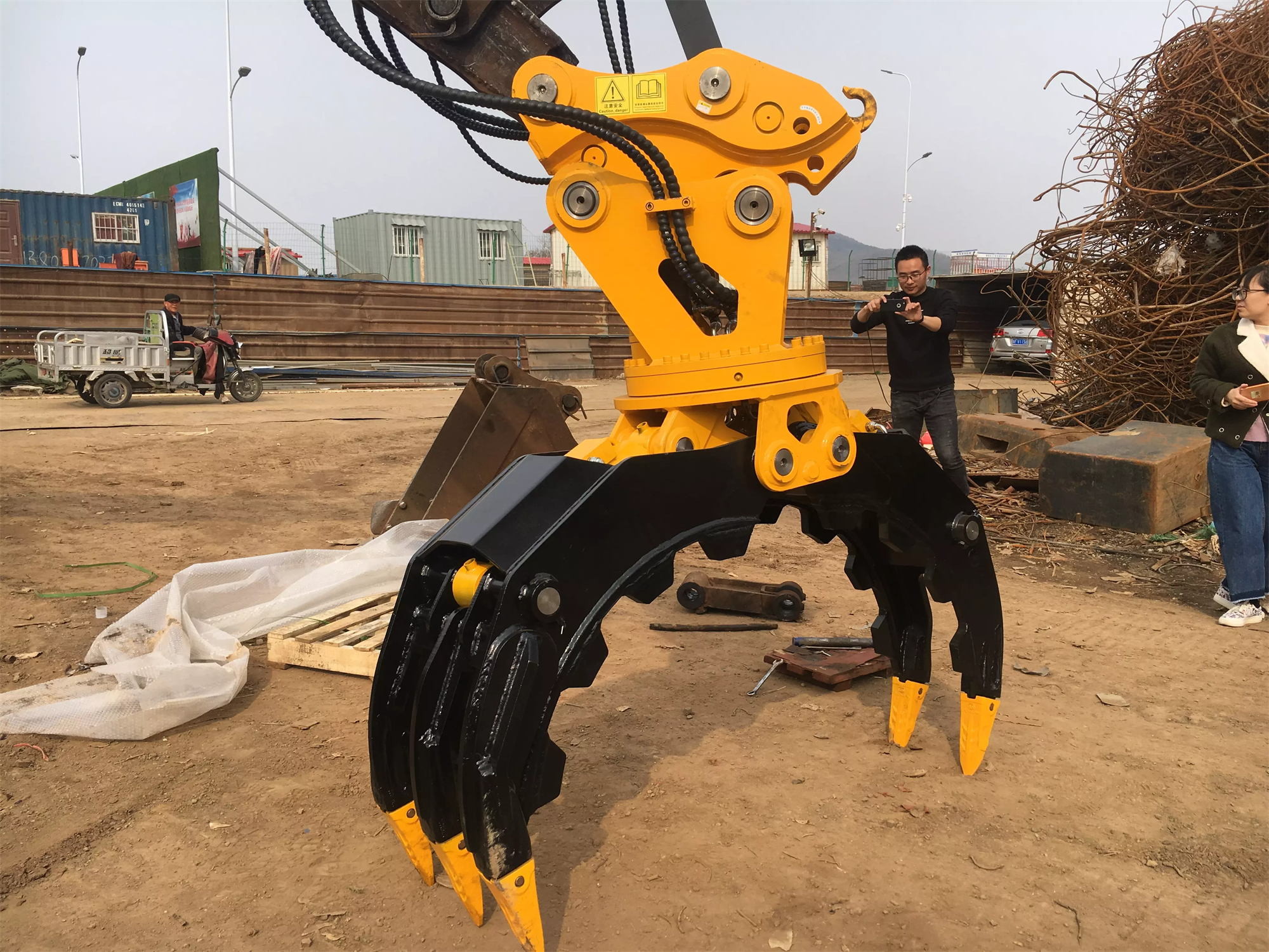 Timber Grab Wood Excavator Rotating Grapple For Forestry Industry 20t Excavator Log Grapple