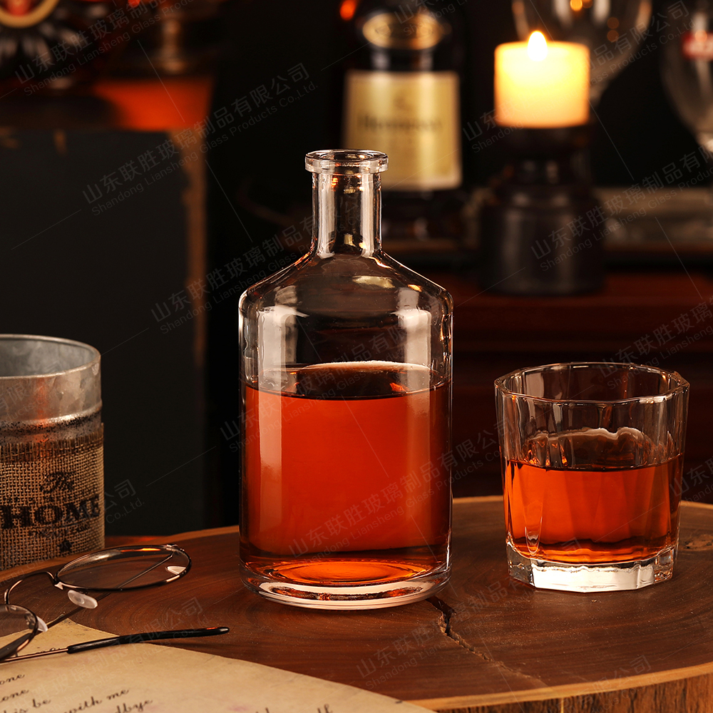 Transparent Or Frosted Healthy Lead Free Glass Customized Cylinder Wine Glass Bottle