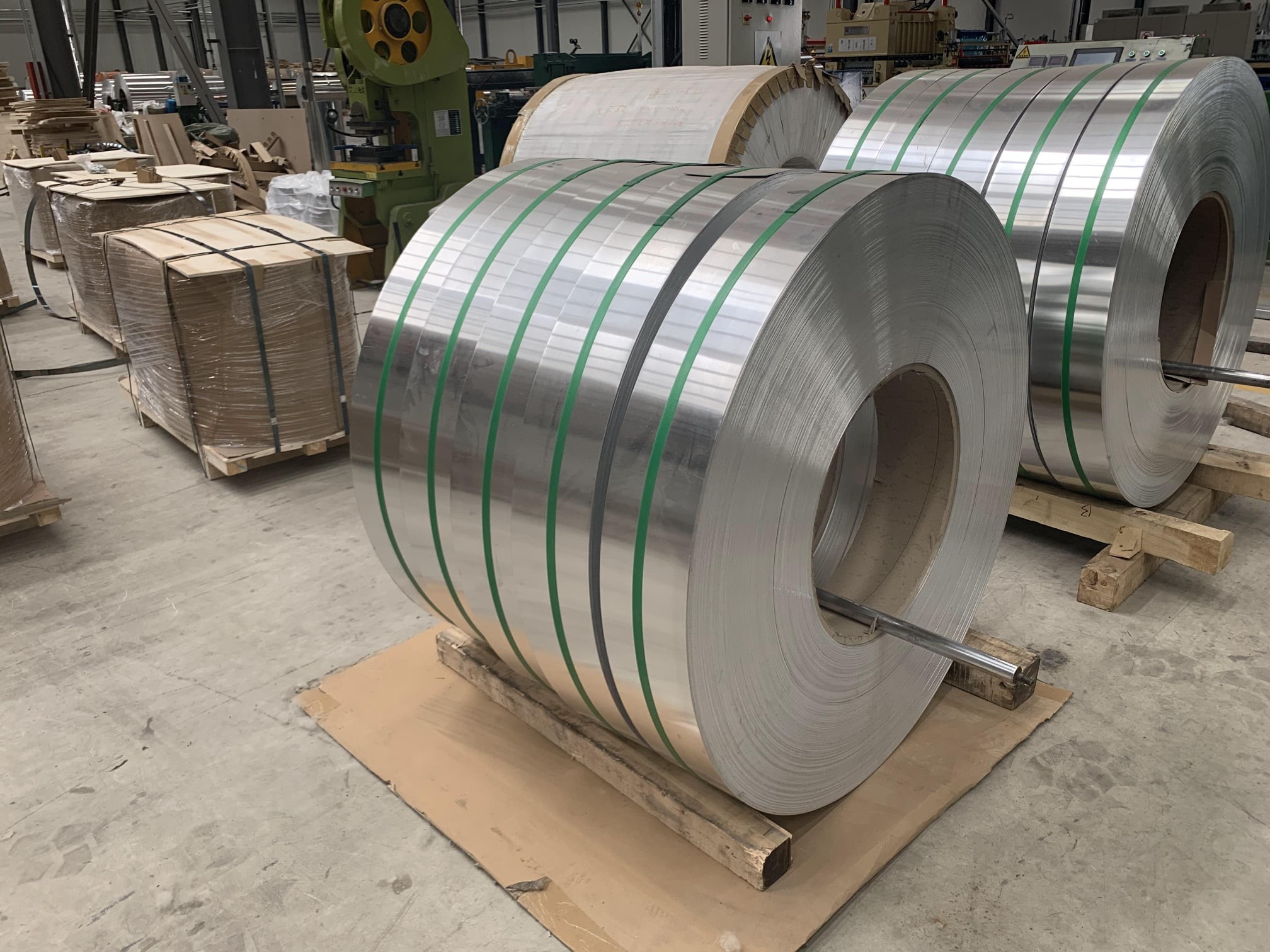 Standard Export Package Cold Rolled Stainless Steel Sheet Coil 1000-2000mm MOQ 1 Ton