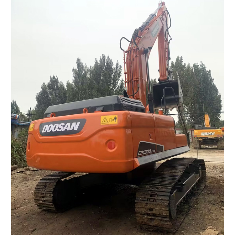 ORIGINAL Doosan DX300LC-9C Excavator The Perfect Combination of Power and Precision