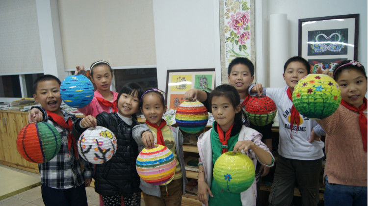 LED Paper lantern，White Lantern Wholesale, Spot Handmade Paper Lanterns, Custom Cartoon Lanterns, Paper Crafts Paper Lan