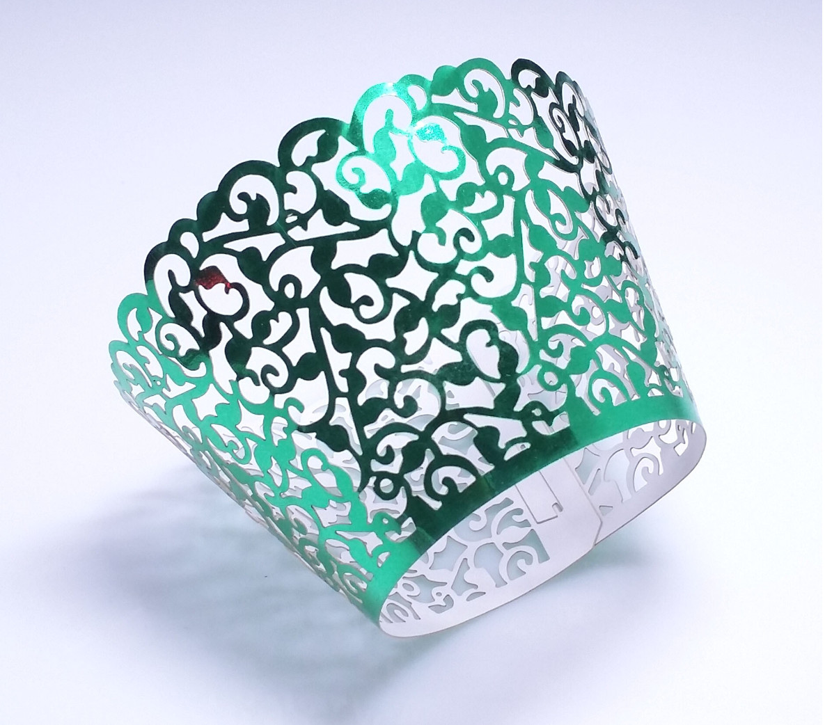 Colorful Mini Cupcake Wrappers Corrugated Cardboard Material Stamping Surface