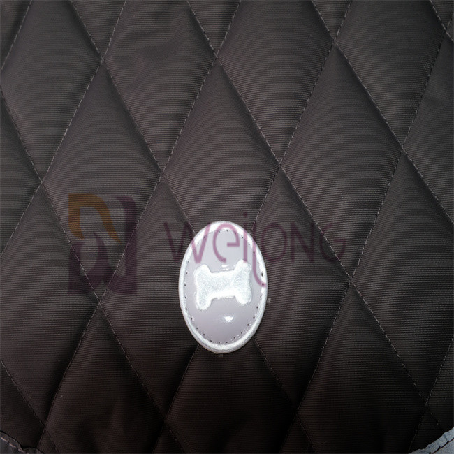 Reflective Patch Dog Coats With Hoods Velcro Opening Taslan Quilting Pet Jacket