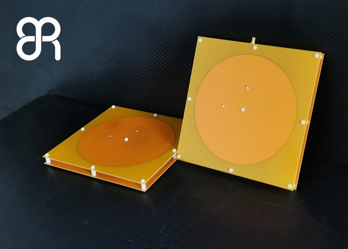 Low VSWR UHF RFID Antenna 8dBic High Gain Ultra Thin Design Connector SMA-50KFD Male