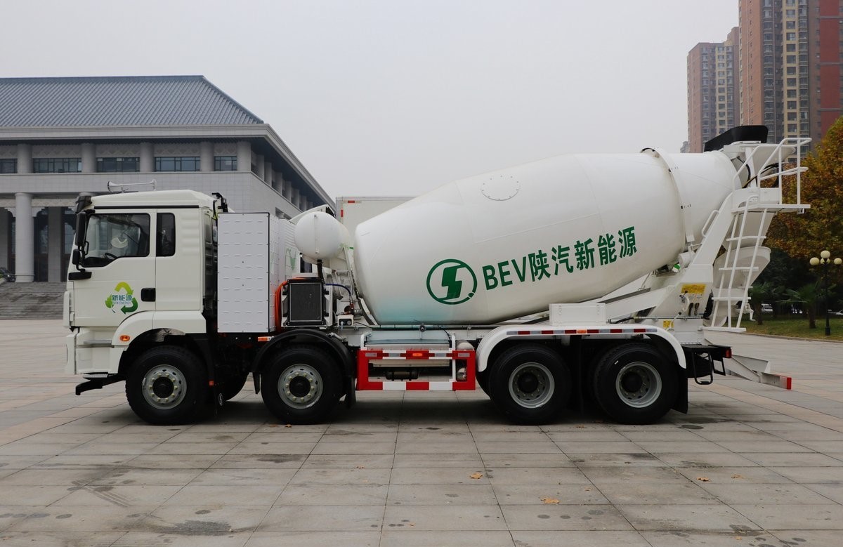 Customizable Mixer Truck for Your Transportation Needs Different Loading Weights Volumes and Colors