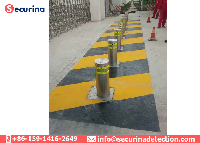 600mm Height Electric Rising Bollards , Hydraulic Bollard System 304 Stainless Steel