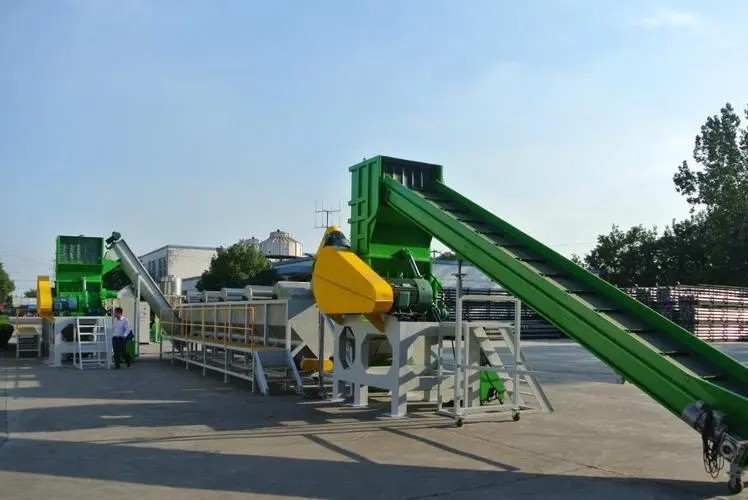 Plastic Crushing Recycling Production Line Plastic Cleaning Recycling Equipment