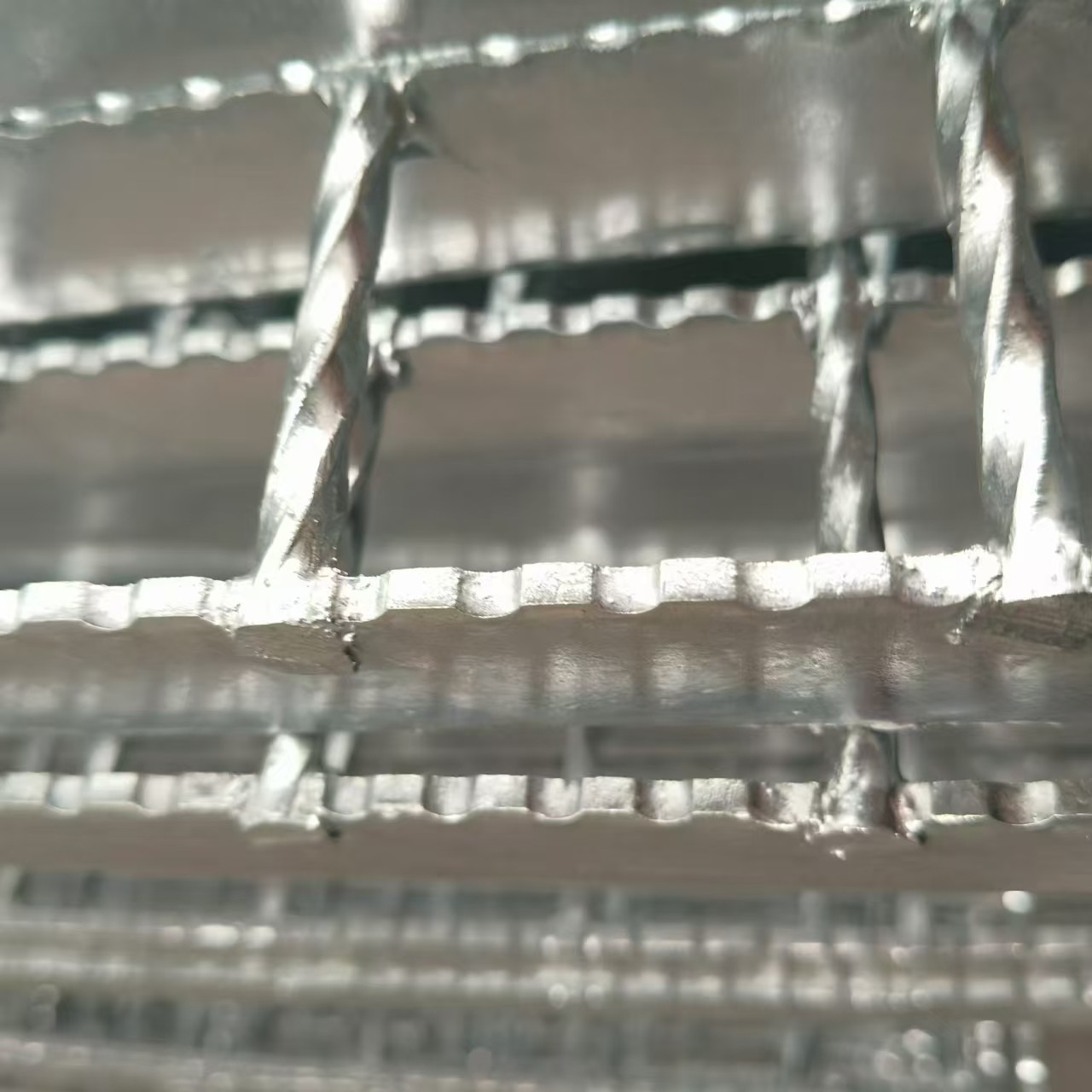 Explosion-Proof Steel Gratings: Safe for Hazardous Areas